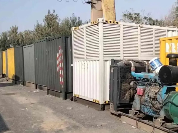 江门200KW柴油发电机机组每小时油耗是多少？